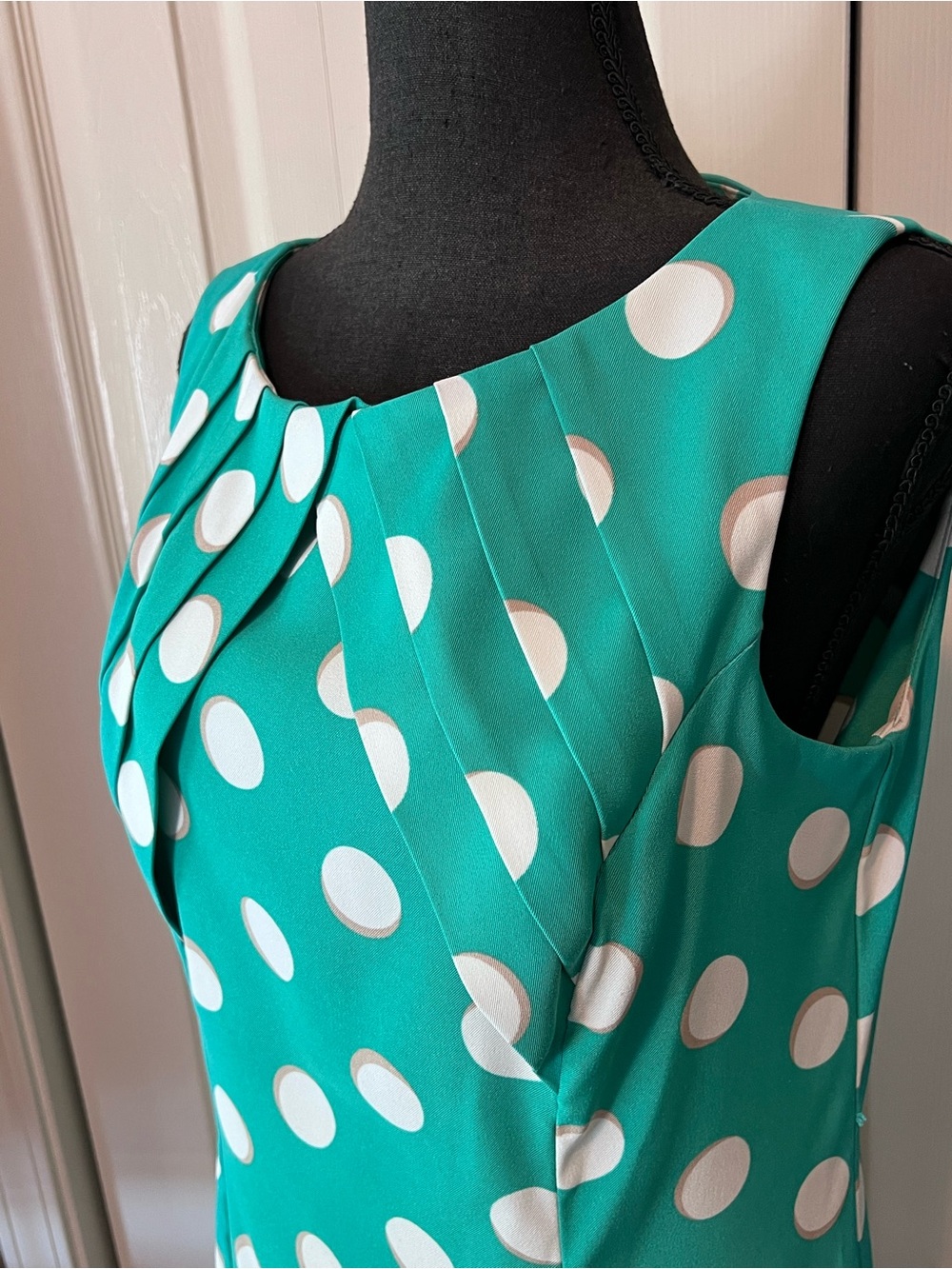 Signature Green and White Polka Dot Sleeveless Dress Women’s Size 10 - Picture 5 of 7